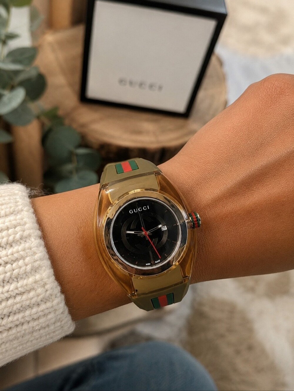 Authentic Gucci Sync YA137108 Rose Gold Green Rubber Strap Swiss Made Watch Box